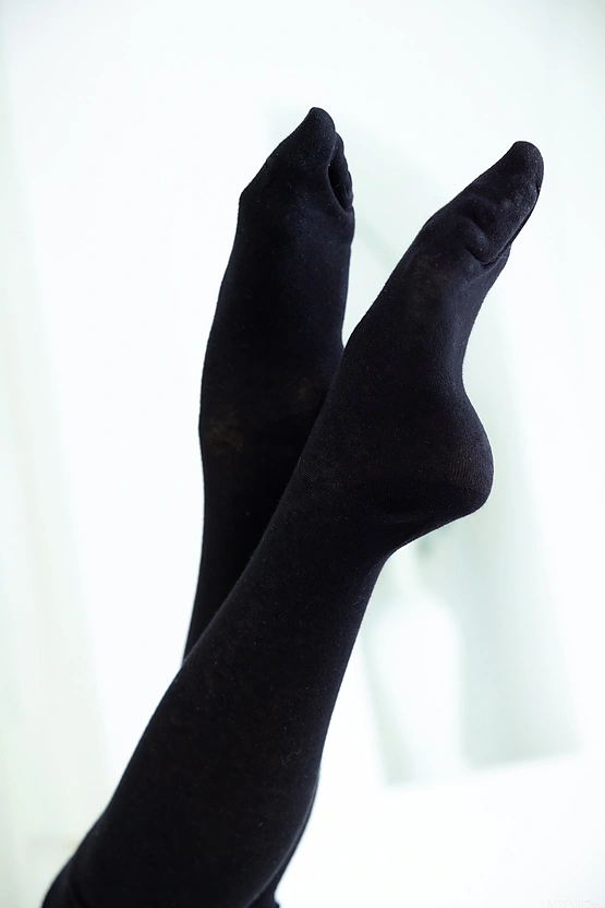 Lila Rouge - Mesmerizing Gaze